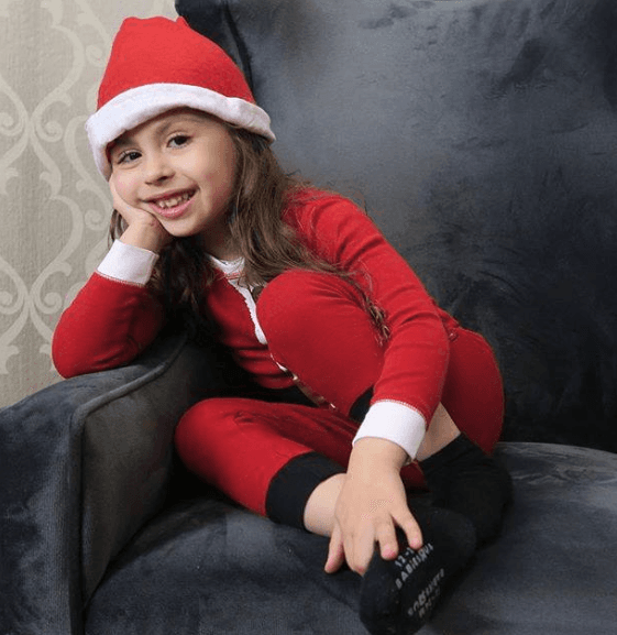 Esta linda princesa seguro se portó súper bien y le trajeron todos lo juguetes que pidió.