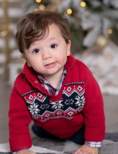 Y Diego, el pequeñito de Andrea Chediak, muestra su encantadora sonrisa.