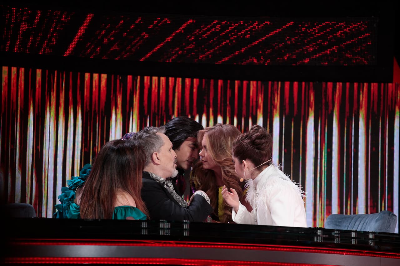 Junto a Miguel Bosé, Verónica Castro, Albertano y Karol Sevilla, Lucero tuvo que elegir quién sería el ganador de la competencia entre los cuatro pequeños que cantaron con ella sus grandes éxitos.