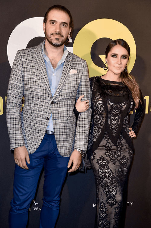 El texto fue acompañado de una carta firmada por 
<b>Ramón Castro Castro, obispo de Cuernavaca</b>, en la que detalla que el Jardín Rincón Mezquita sí cuenta con la autorización de la Iglesia para oficiar este tipo de ceremonias.