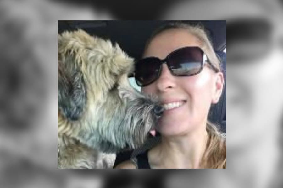 Descubren los restos de una mujer y un perro enterrados en un pozo en el sur de California