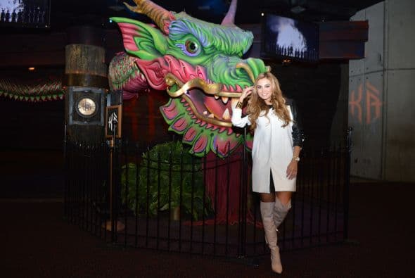 No te despegues de esta belleza porque traerá las mejores exclusivas.