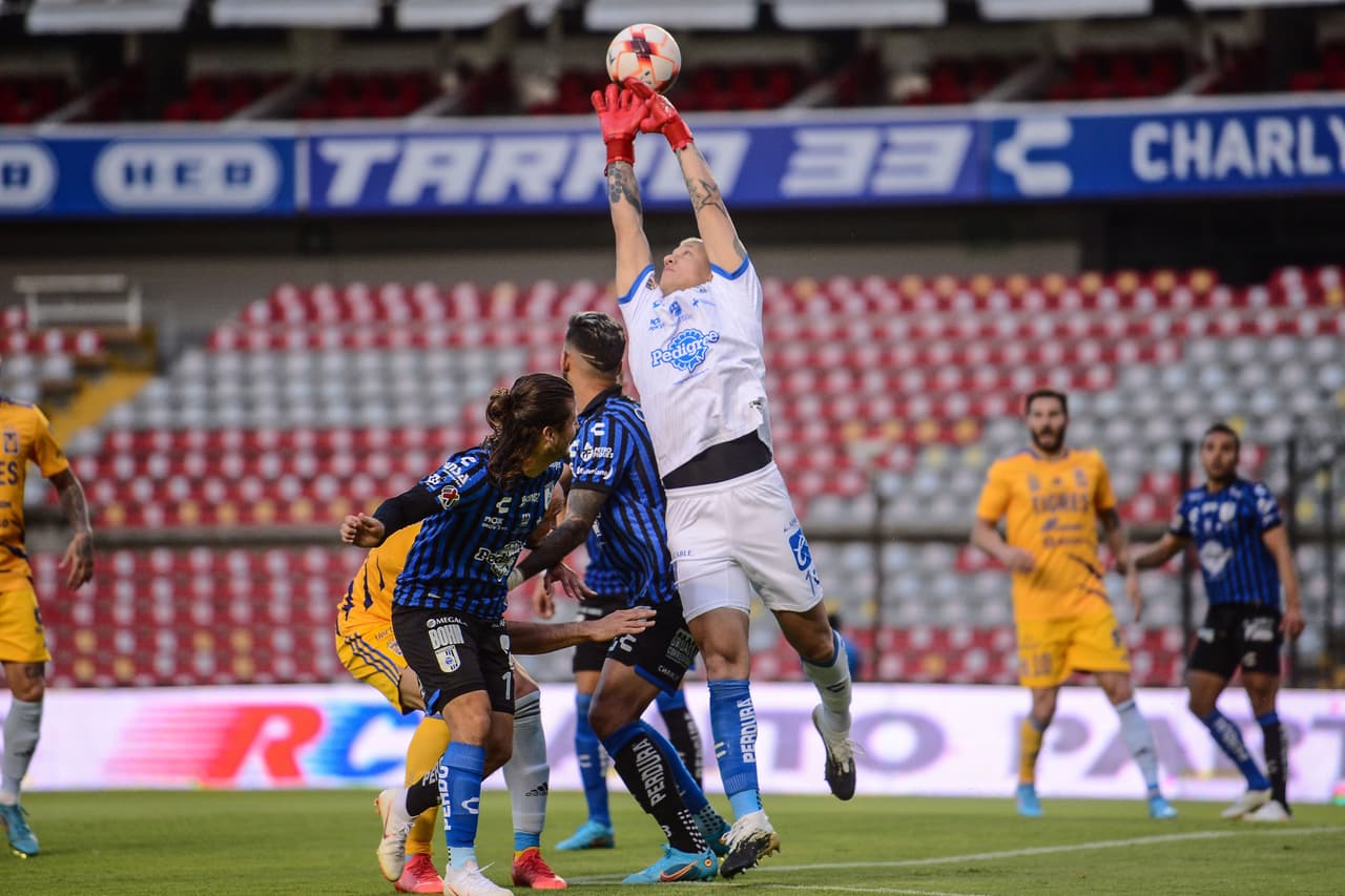 Washington Aguerre respondió cuando el cuadro regiomontano, con 11 hombres, era mejor.