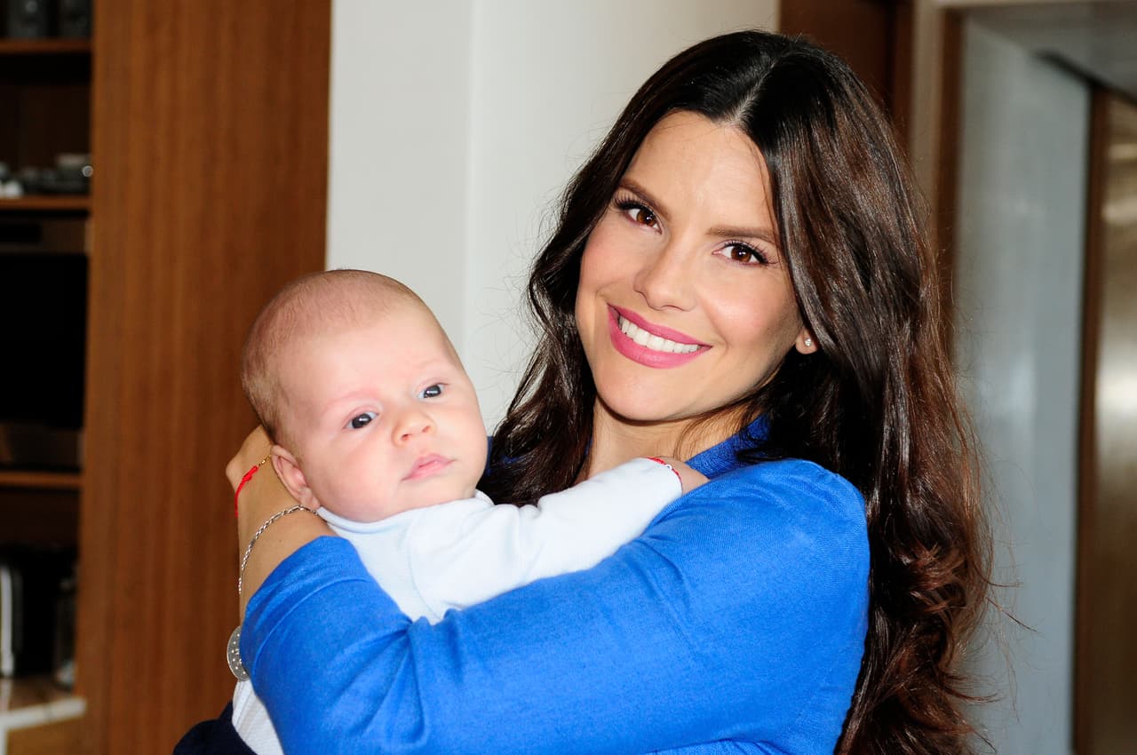 La reina de Nuestra Belleza Latina nos abrió las puertas de su casa y compartió momentos de su bebé, Lucas.