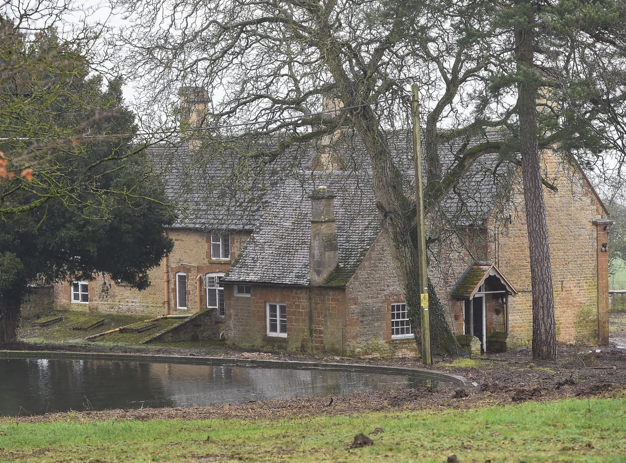 ‘Beaconsfield Farm’ está situada en un área pública, cerca del hotel Farmhouse, en la propiedad de Great Tew, el cual es popular entre celebridades. 
<br>