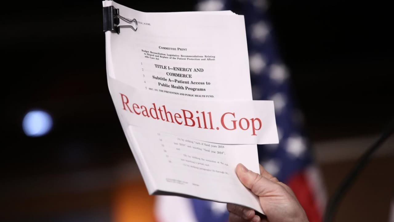 Tres motivos por los que a los conservadores no les gusta el plan republicano para sustituir Obamacare