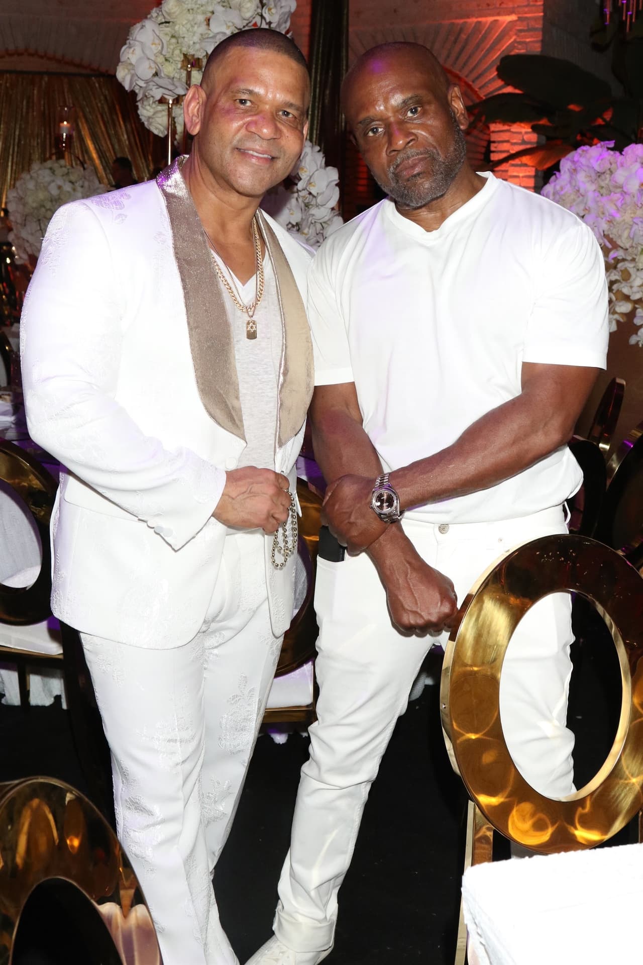 A los invitados se les pidió 
<b>asistir vestidos de blanco</b>.