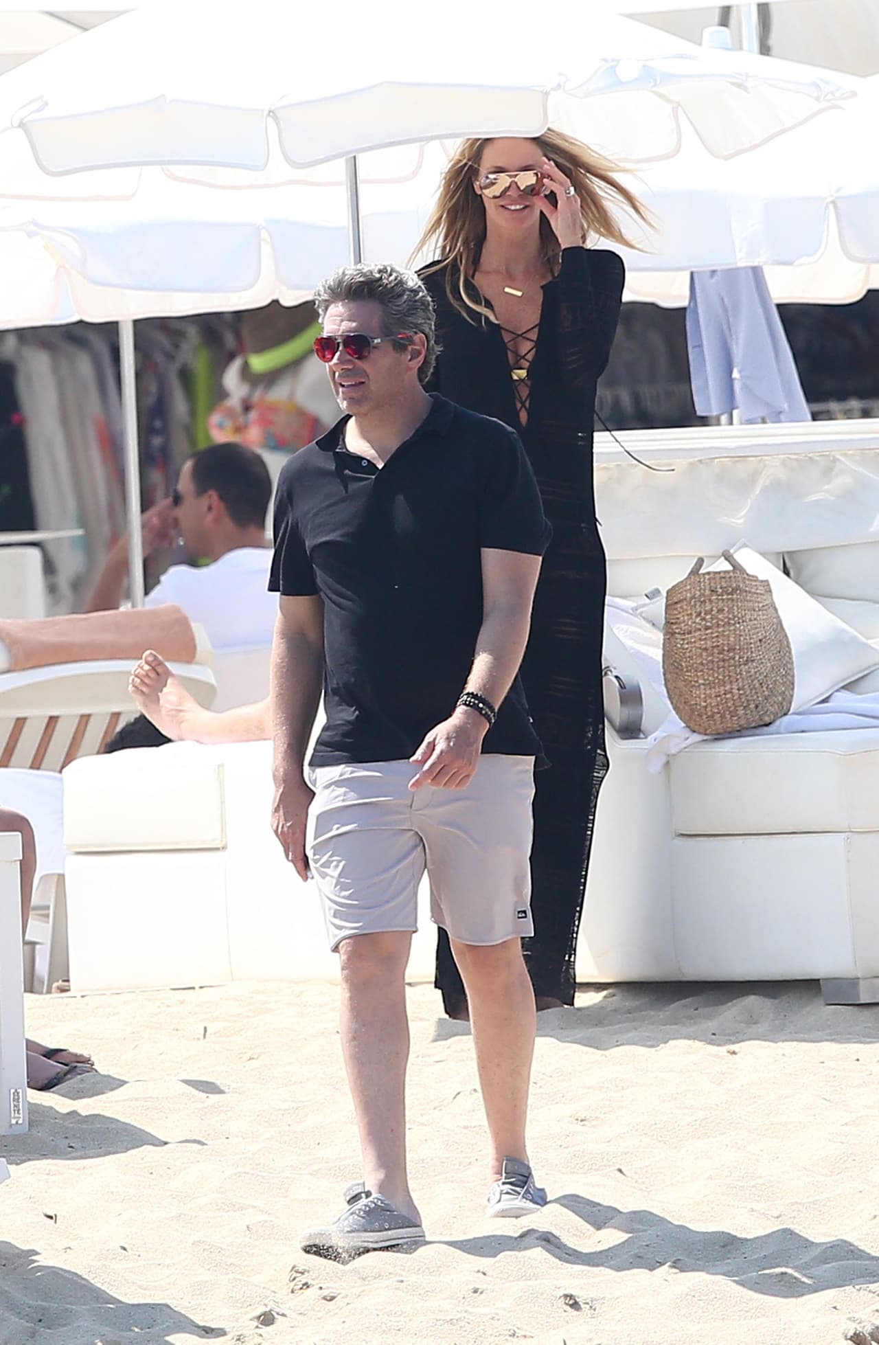 La playa se transformó en una pasarela.