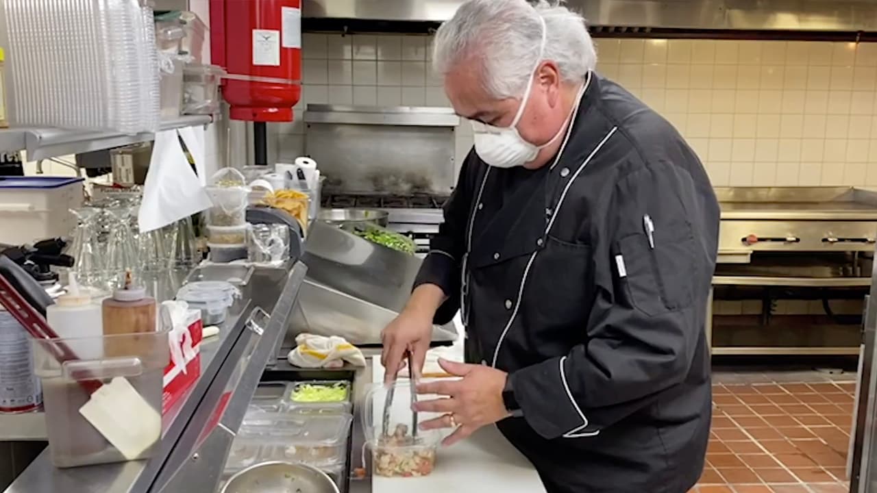 Los cocineros y chefs han recibido un merecido reconocimiento por su labor en estos momentos de crisis por el cononavirus.