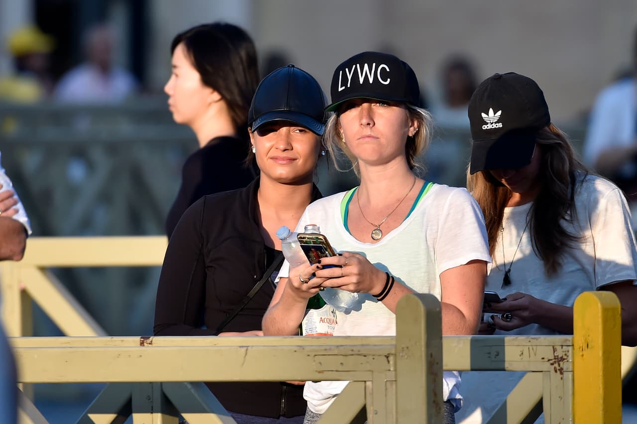 Disfrutaron de un atardecer en las calles históricas de Roma.