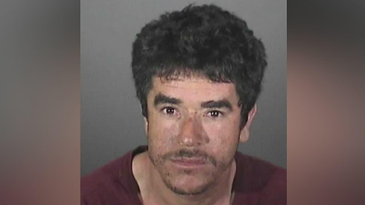 Hombre que fue arrestado por atacar a su esposa con una motosierra fue deportado 11 veces