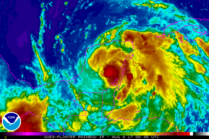 Imagen satelital animada de la tormenta Franklin.