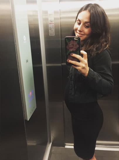 "Gracias por elegirnos como tus papás, te esperamos con ansias Lúa hermosa 💕".