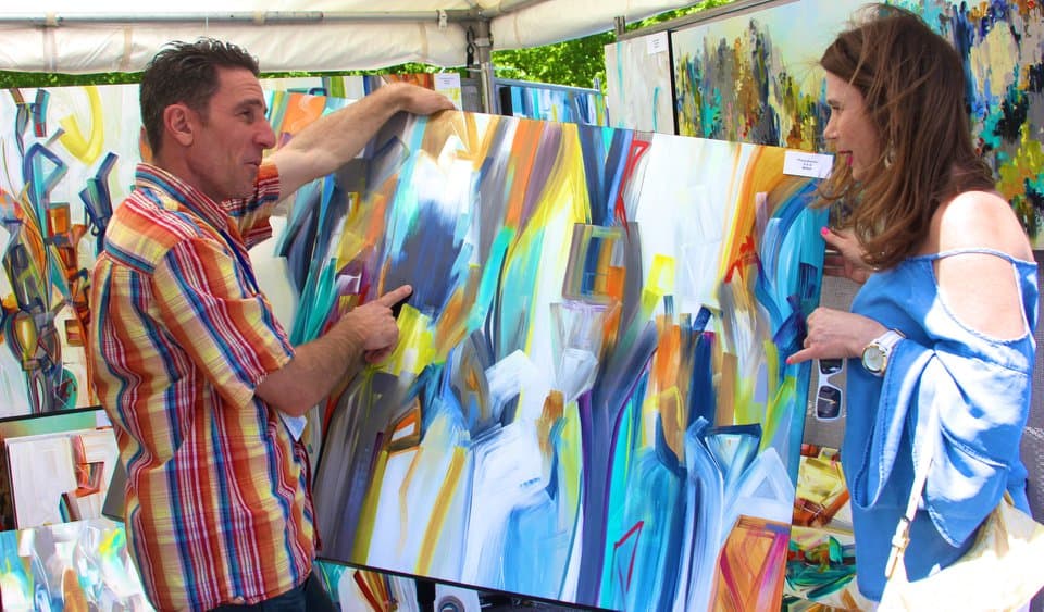 <b><a href="http://sandyspringsartsapalooza.com/">Sandy Springs Artsapalooza (8 y 9 de abril)</a></b>. Festival artístico anual en Sandy Springs, con más de un centenar de artistas, vendedores de comida, música local en vivo y actividades artísticas para niños.