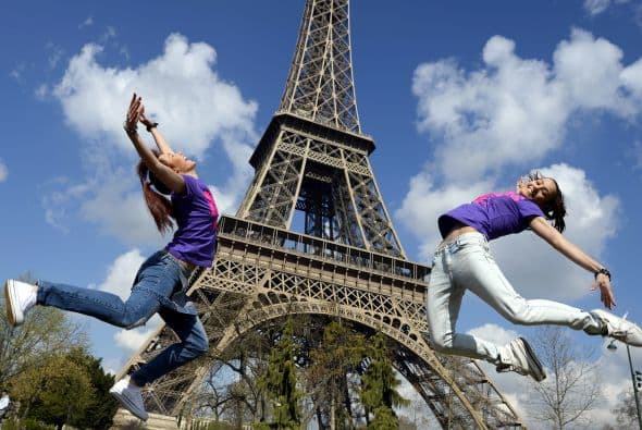 La torre comenzó a ser utilizada como retransmisora para telegrafía y radio.