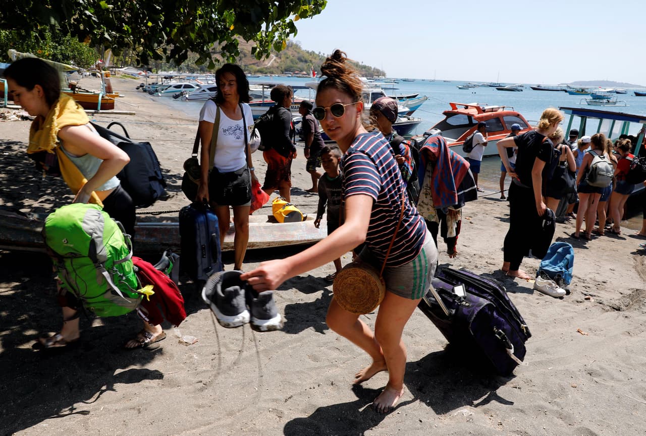 Las cancelaciones de las reservas de viajes para Lombok, el segundo destino turístico más grande de Indonesia después de Bali, han aumentado, dijo a Reuters la Asociación de Agencias de Viajes y Viajes de Indonesia.