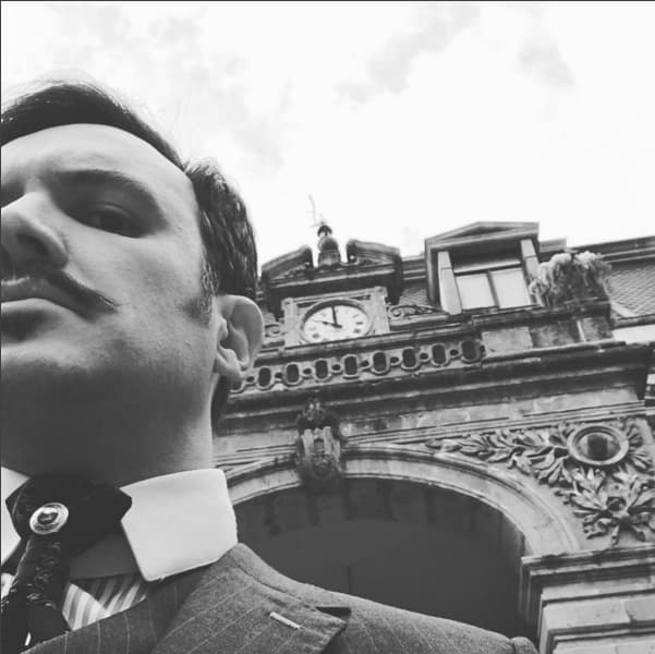 El reloj de la fachada del hotel es espectacular.