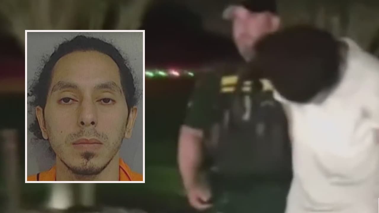 Arrestan a hombre que conducía desnudo y mostró sus genitales a una niña en Osceola