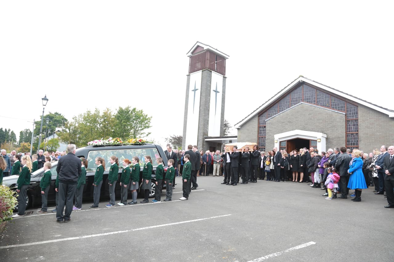 Imágenes del funeral de Cathriona White