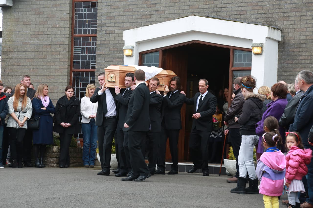 Imágenes del funeral de Cathriona White