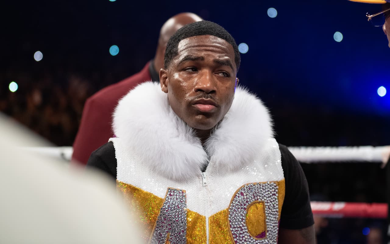 Manny Pacquiao se llevó la decisión unánime de los jueces con puntaje de 17-111, 116-112 x2. De esta forma retuvo su título mundial wélter de la AMB.