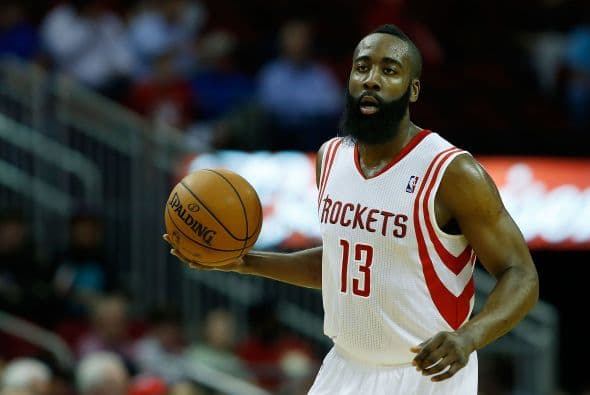 Se paseó en un modo muy romántico por Las Vegas con el famoso basquetbolista.