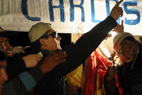 Durante este viernes los mineros comenzaron a dejar el Hospital de Copiapó, hasta donde fueros trasladados tras su rescate el miércoles desde la mina San José, algunos de manera incógnita para evitar el acoso de la prensa.