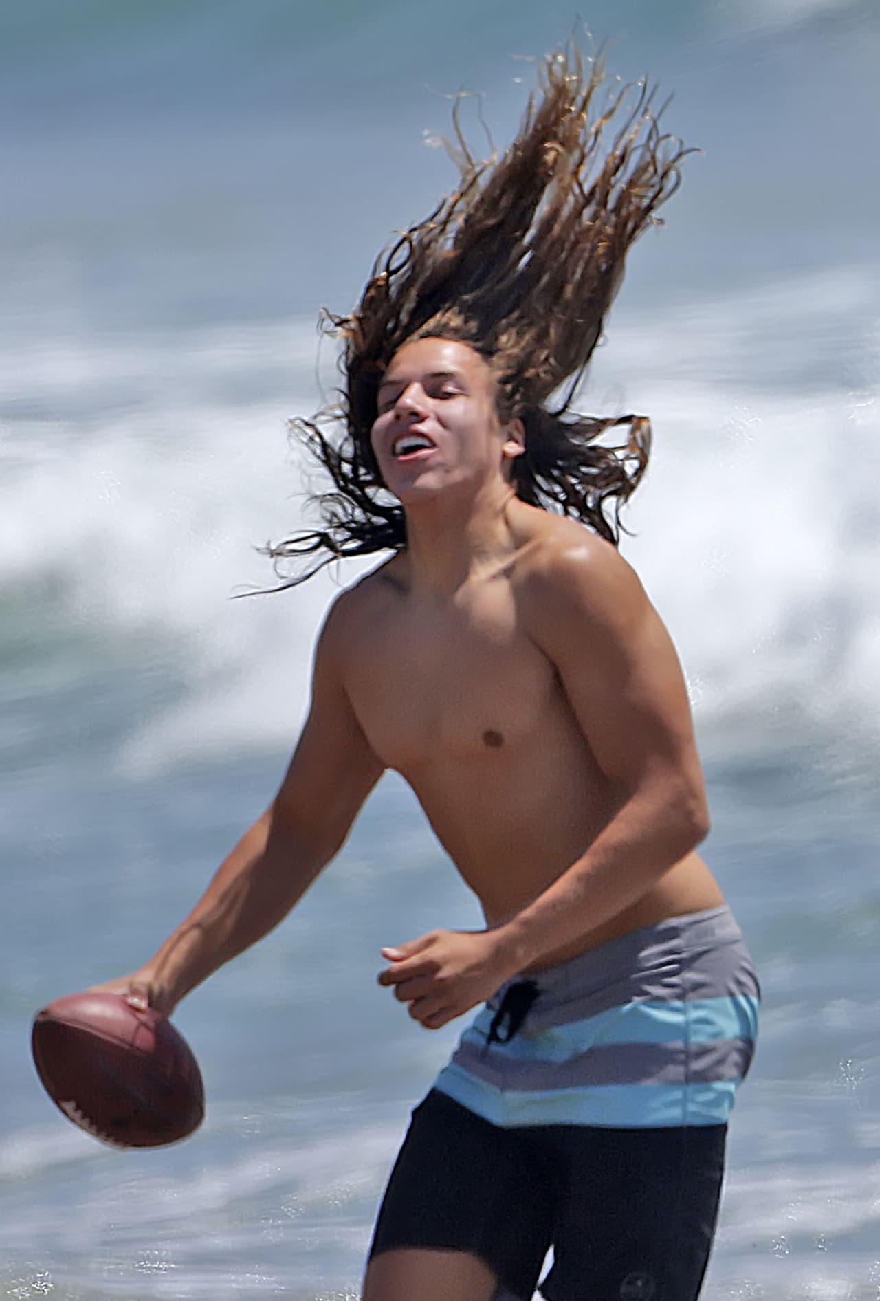 ¡Y su tremenda melena!