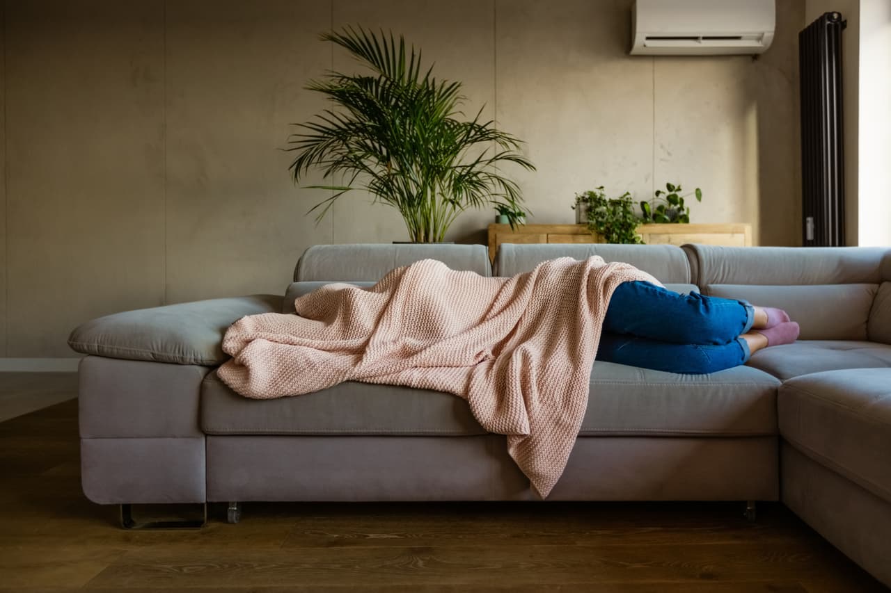 Para algunos puede ser un verdadero reto entrar en calor durante el invierno. Como todos los apartamentos y sistemas de calefacción son diferentes, considera estas soluciones si en tu apartamento se pone un poco demasiado frío esta temporada.