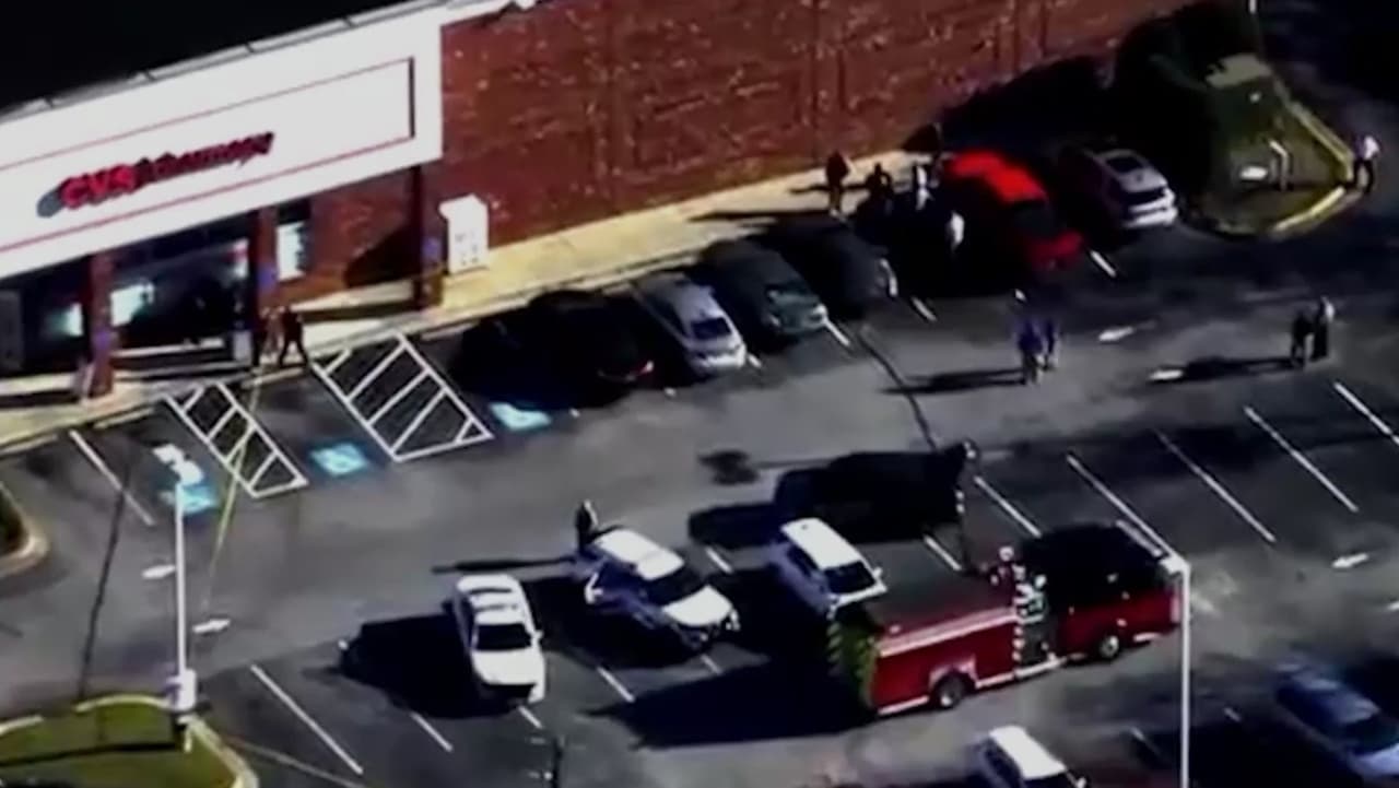 Arrestan a sospechoso meses después del homicidio de mujer frente a un CVS en Loganville