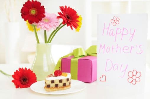 Las madres de KQ105 comentaron en nuestras redes sociales. Conoce que realmente es lo que necesitan en este día tan especial.