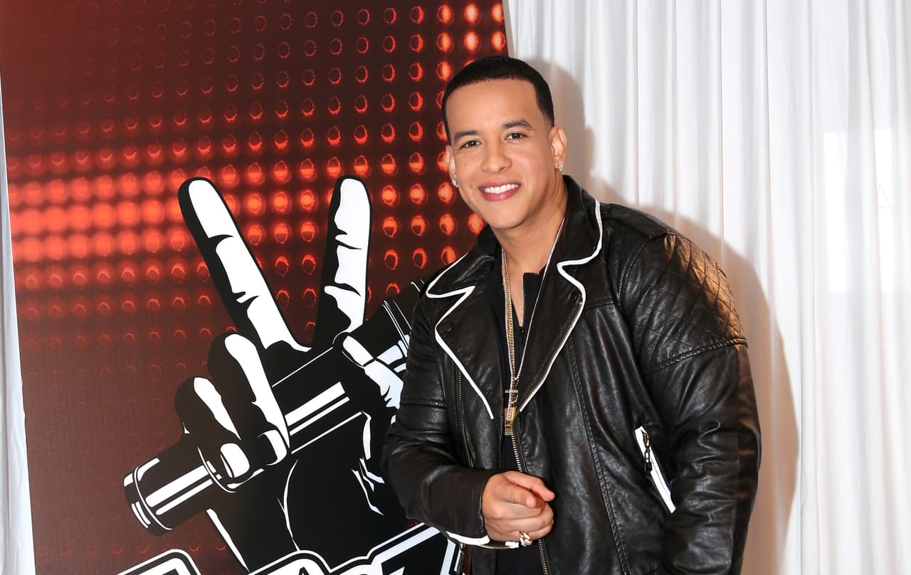 Cuando se trata de ayudar, Daddy Yankee es imparable, por lo que también impulsa proyectos como la Cruz Roja, Feeding America y Habitat for Humanity.
<br>