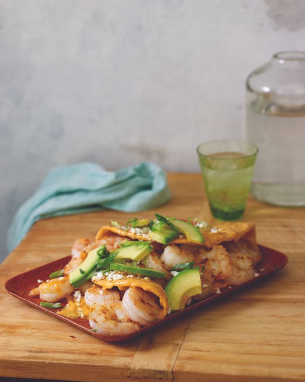 Familia Jinich: Entomatadas rellenas de camarón