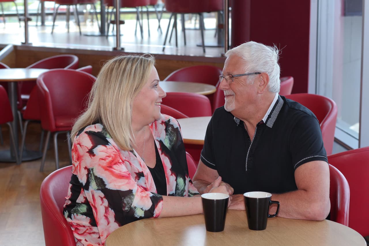 Un par de semanas más tarde se volvieron a ver para almorzar.