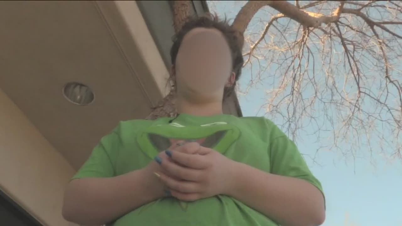 La bipolaridad de su hija pone en evidencia la crisis oculta de los problemas mentales en las escuelas de Arizona