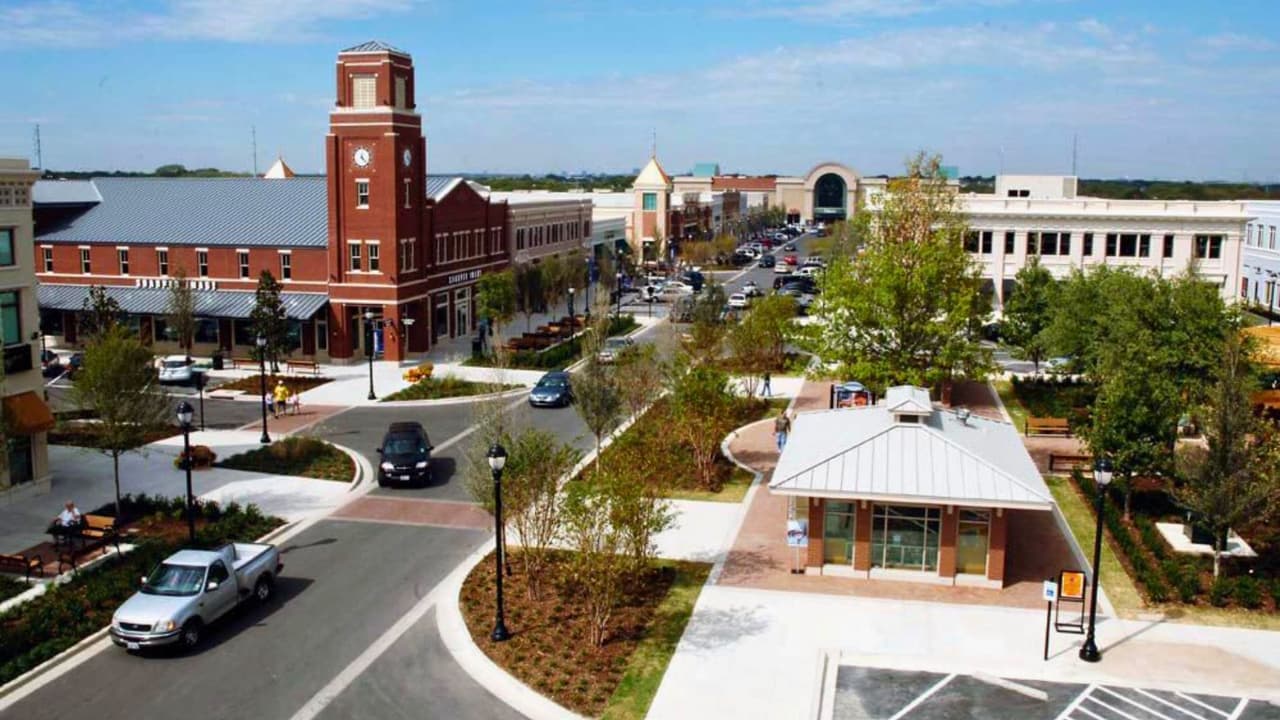 <h3 class="cms-H3-H3">Garland: Esperan confirmación oficial </h3>
<br>Los resultados de Garland aún no han sido certificados, tras una contienda ajustada. Hasta la tarde de este domingo,
<b>Deborah S. Morris se mantenía arriba con un 42.44% de los votos, sobre Dylan Hedrick y el 33.17%.</b>
<br>
<b>📍 Importante:</b> sigue siendo una ciudad con alto potencial de participación hispana. Te avisaremos cuando haya confirmación.