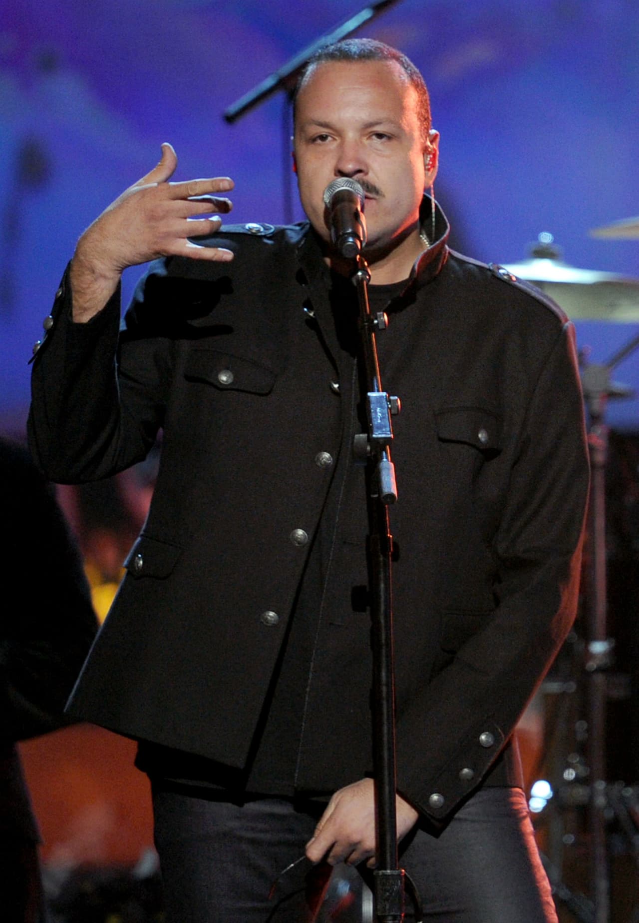 Pepe Aguilar también tiene su encanto.