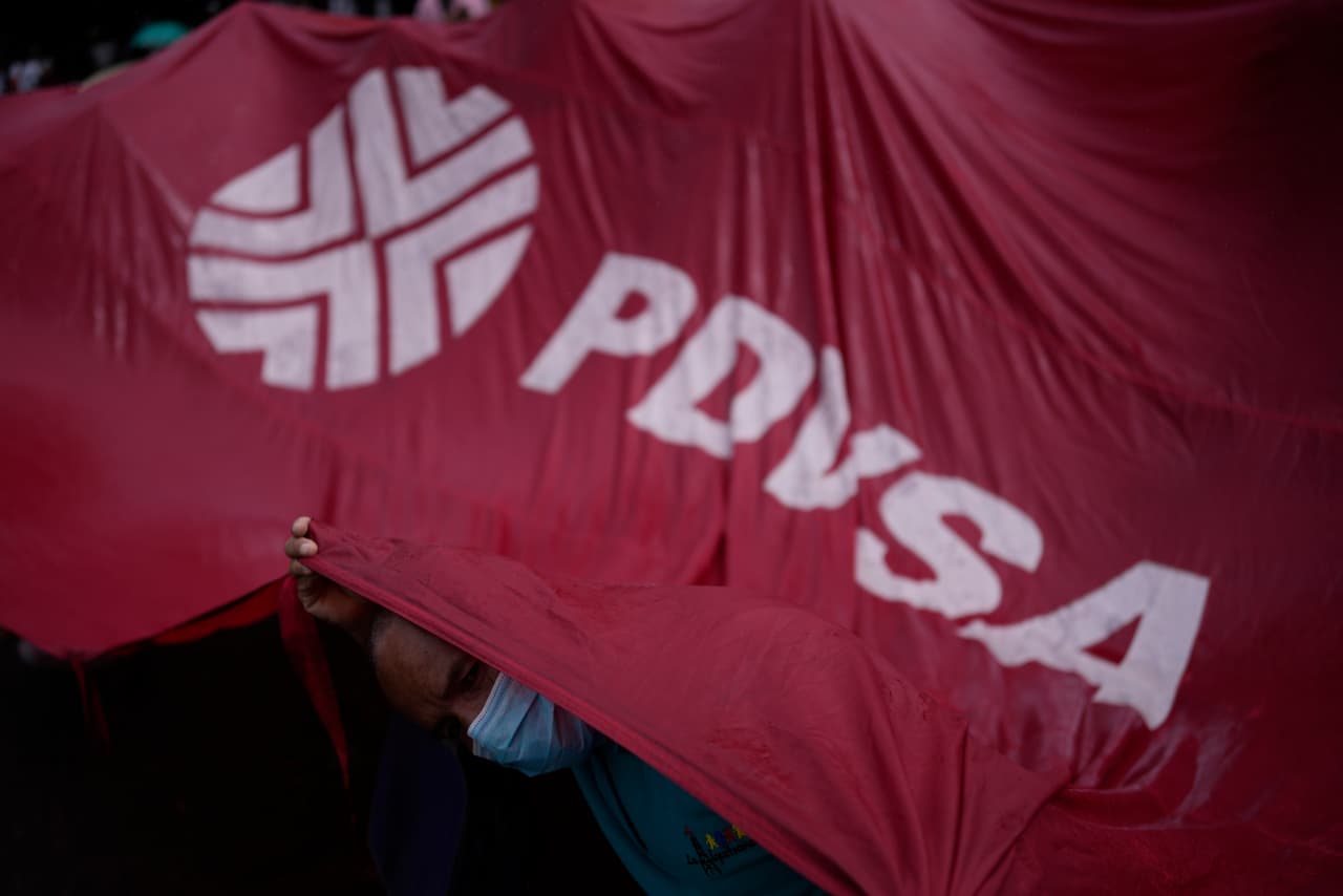 Tres claves para entender si la Venezuela petrolera de Maduro puede sustituir al crudo ruso en EEUU