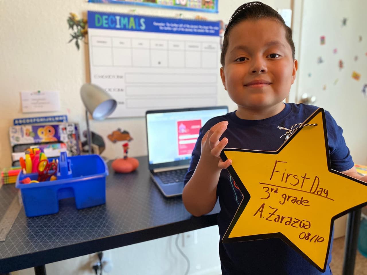 Las clases virtuales en el distrito continuarán hasta el 7 de septiembre.
<br>