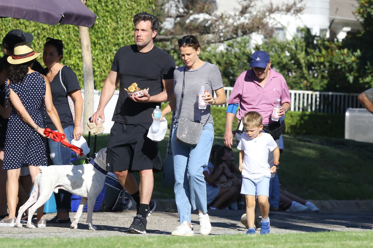 Compraron algunas golosinas.