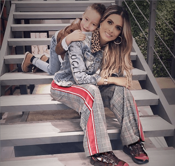 A diferencia de otros hijos de famosos, Mateo acostumbra a pasar el mayor tiempo posible con mamá.