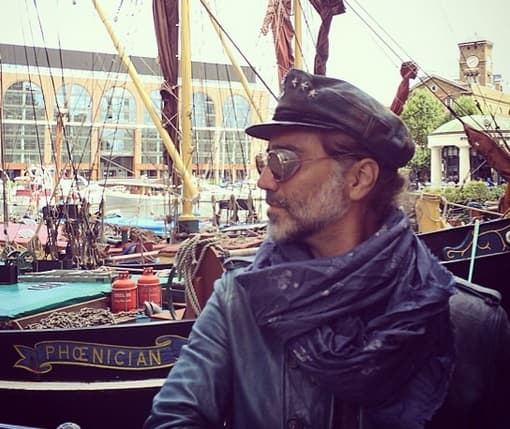 ¡Nada que ver con el sexy charro que nos seducía!