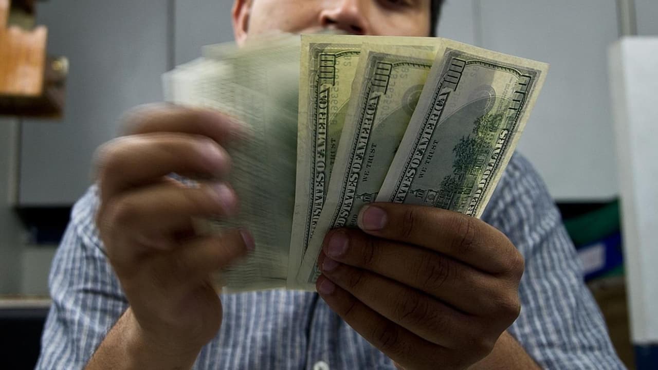 Desde el 1 de noviembre habitantes en Illinois podrán aplicar para el programa de asistencia hipotecaria, que busca ayudar a los propietarios de vivienda afectados por la pandemia. “Se darán hasta $30,000 y ese pago se hará directamente al banco”, explicó Rodrigo Carrillo, de la Autoridad de Desarrollo de Vivienda de Illinois.