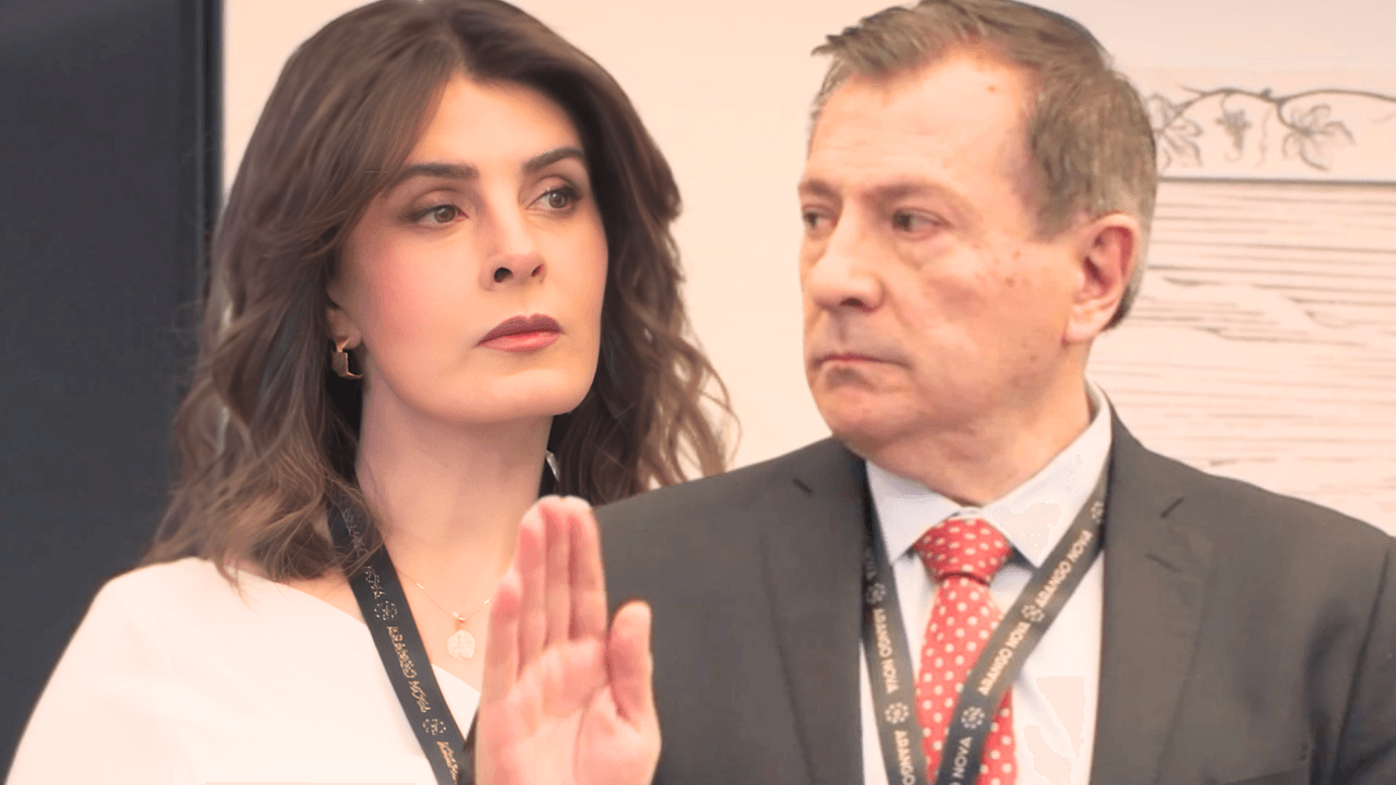La mesa directiva se une en contra de Luz | Corazón De Oro | Capítulo 27