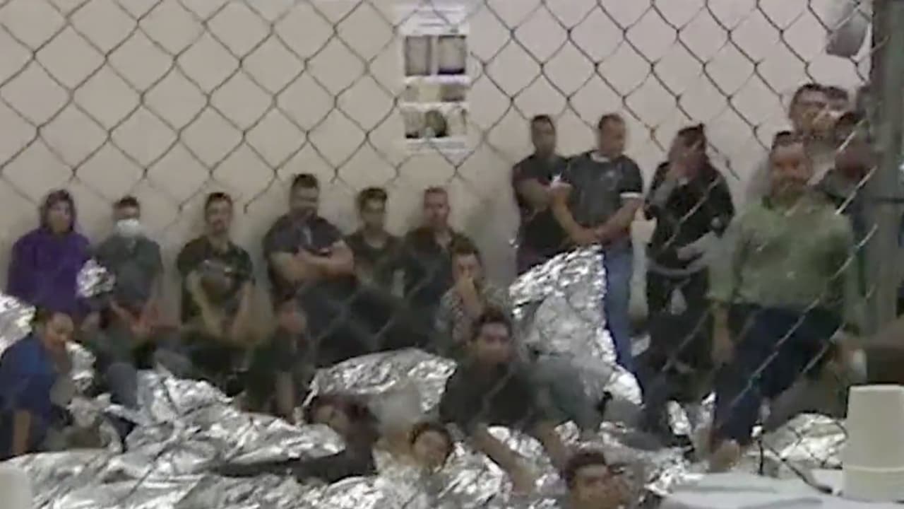 Aumento de casos de coronavirus preocupa a familias de inmigrantes detenidos en Houston