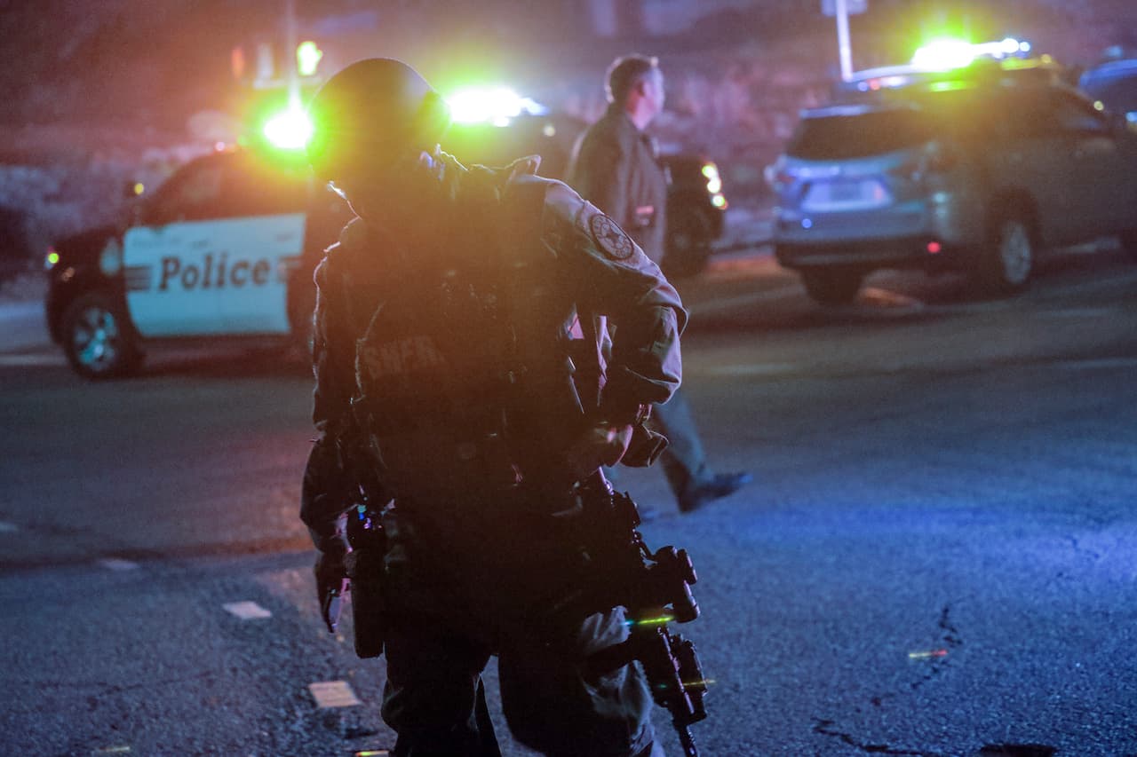 Las autoridades aún desconocen los motivos del agresor.