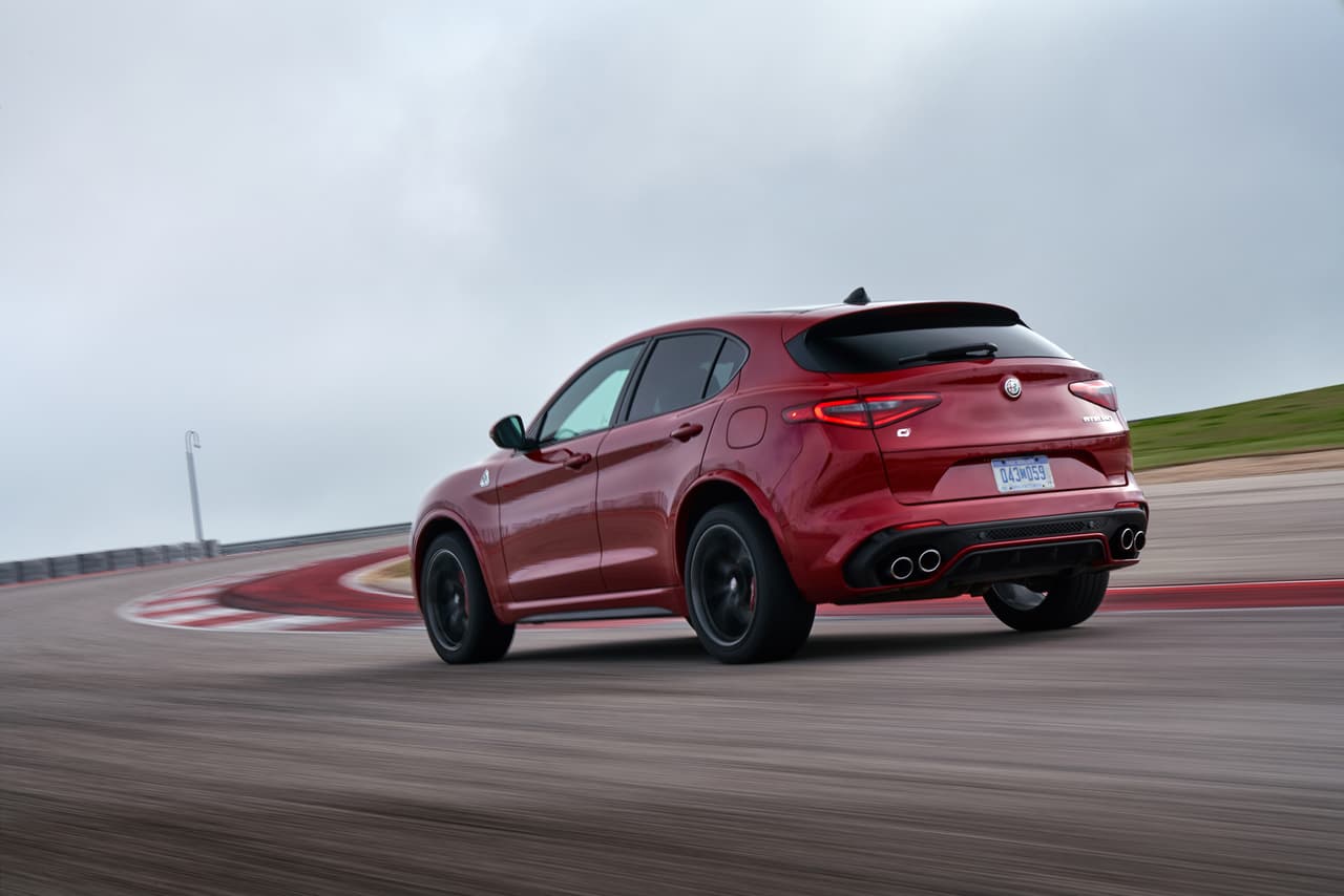 Este es la primera vez que un vehículo con el sofisticado sistema de tracción a las 4 ruedas ‘Q4’ trae un motor can tanta potencia.