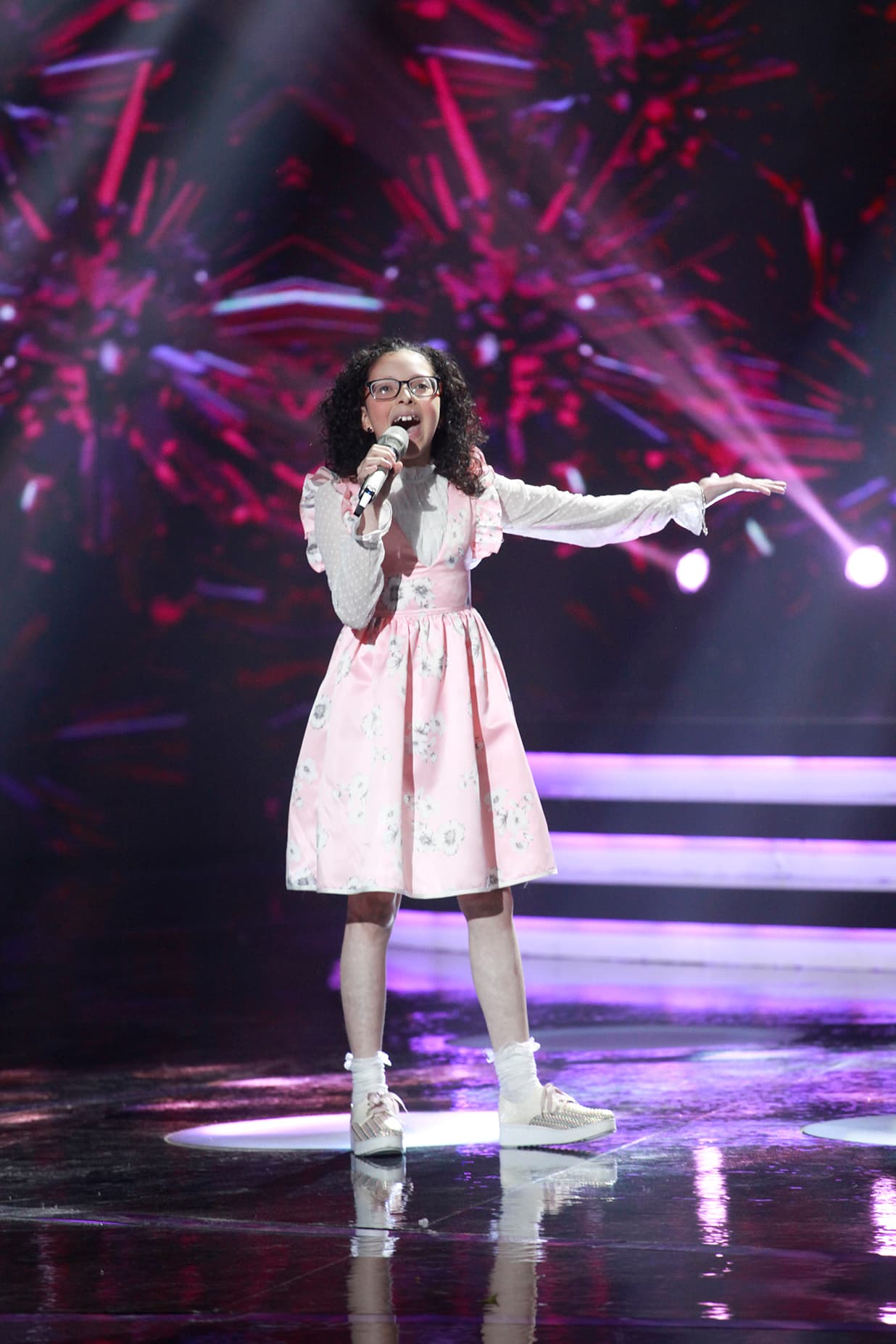 Taisia sorprendió con su voz desde la primera vez en que apareció en el escenario de Pequeños Gigantes .