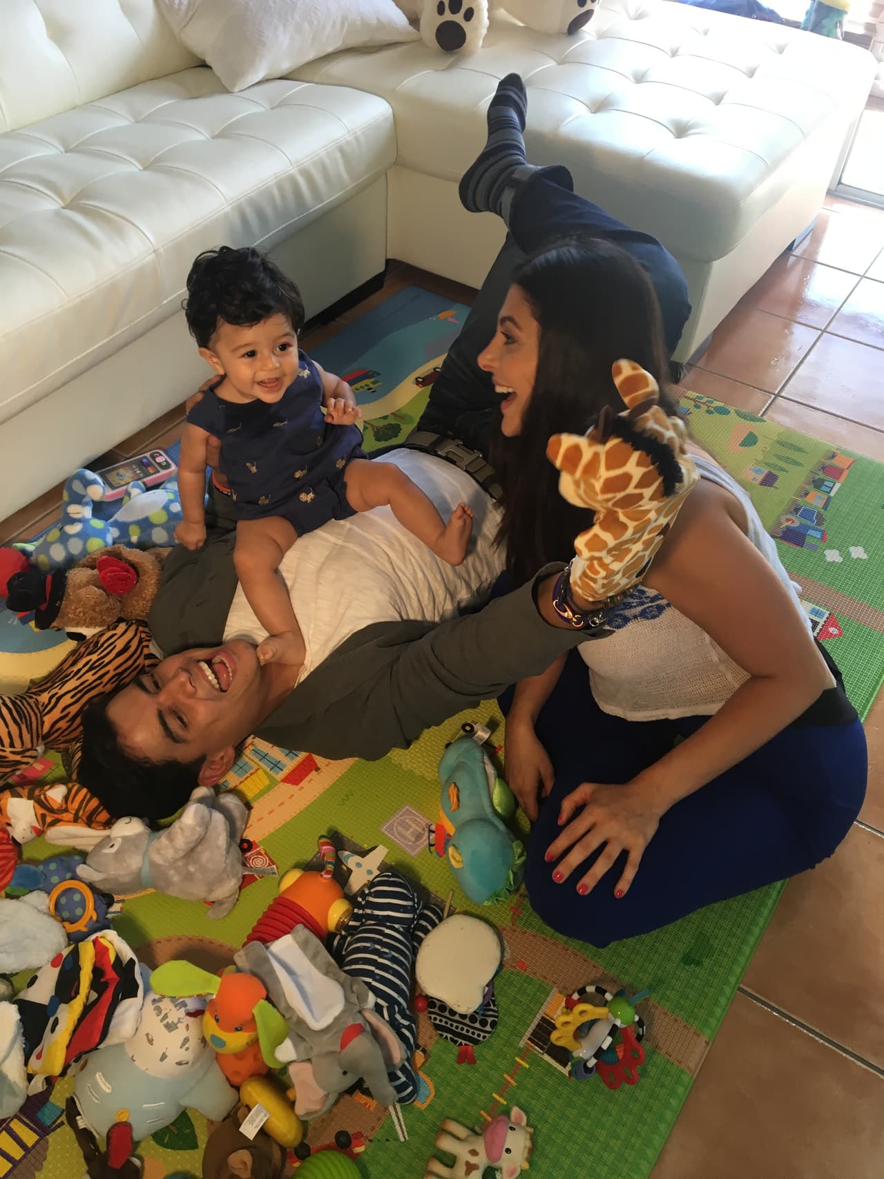 Cada detalle de su casa está lleno de amor, color y fantasía para compartir bellos momentos con papá y mamá.