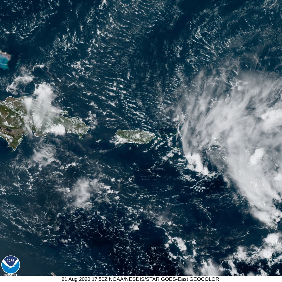 Tormenta tropical Laura continúa su paso hacia el Caribe con vientos de 45 mph 